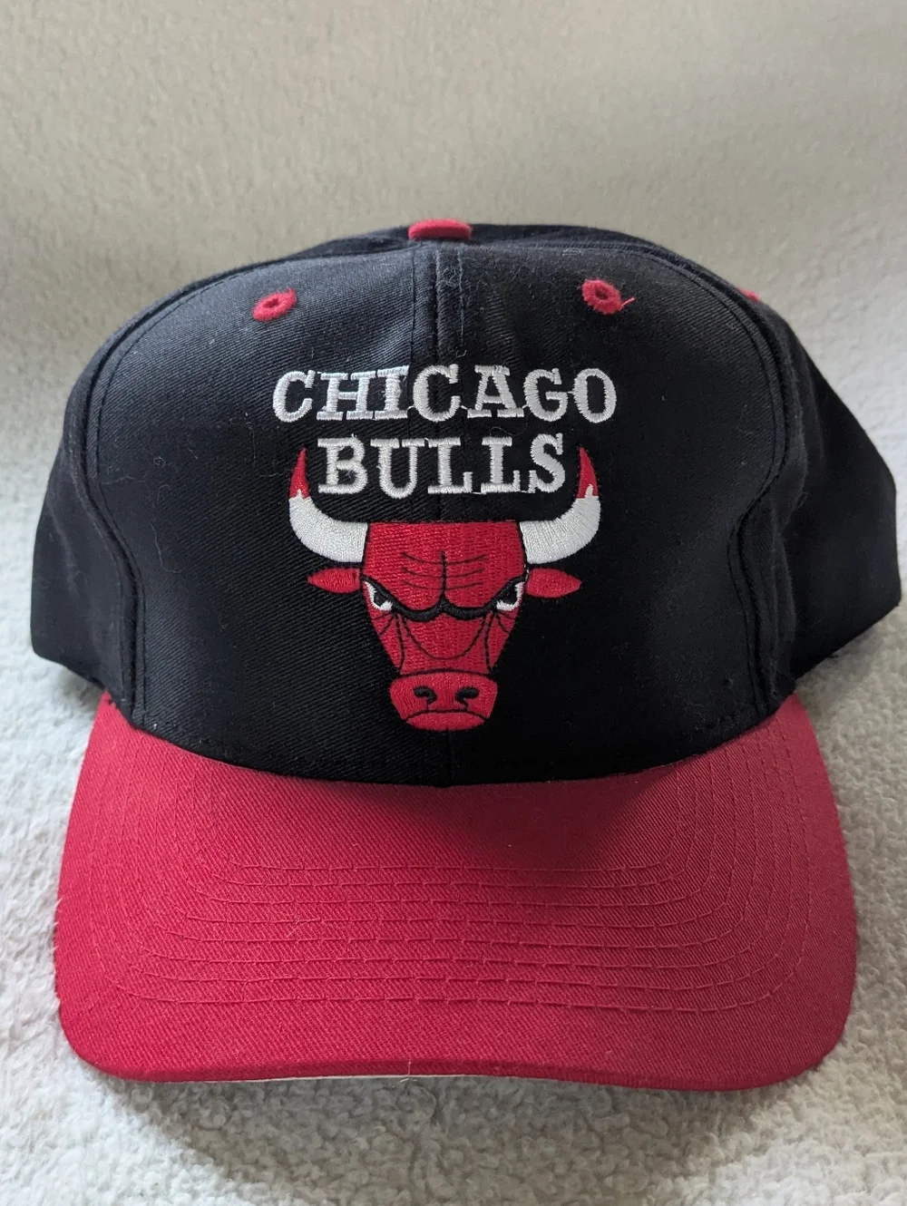 Vintage Chicago Bulls Black Red Snapback Hat Cap NBA Basketball Retro OSFA